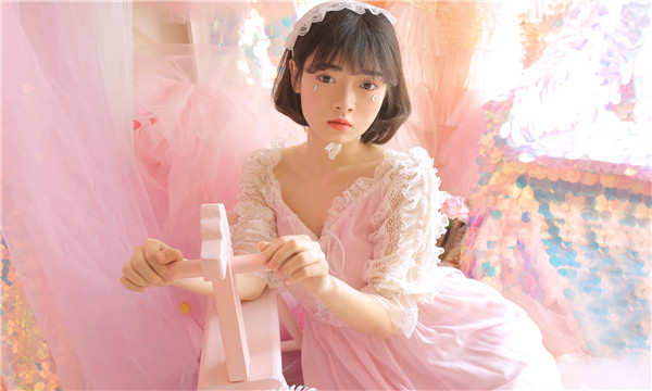 汤原供卵试管代怀生子多少钱？这一直是很多不孕不育家庭关注的话题。在中国，不孕不育的发生率越来越高，根据《中国不孕不育现状调研报告》显示，育龄夫妇的不孕不育率从20年前的3%增长至现在的12.5%-18.2%，患者人数高达6000万以上。在这样的背景下，许多家庭通过供卵试管来实现自己的生育梦想。那么，供卵试管代怀生子的费用到底是多少呢？